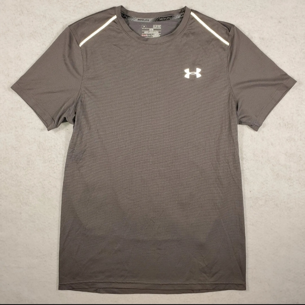 Under Armour Run Short Sleeve Shirt Mens Size S Gray Heat Gear Fitted Athletic